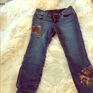 Jeans with floral design